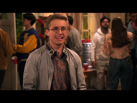 Dave Kim's Party is Getting Out of Control - The Goldbergs