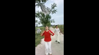 Download lagu 3xuey7dmjx4ceni.mp4 mp3