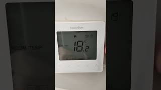 How to use the Heat miser underfloor heating controls heatmiser