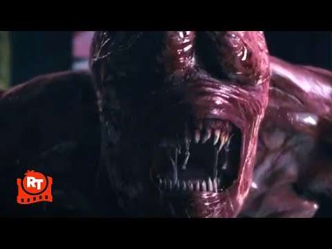 生化危機：啟示錄 (2004) - 愛麗絲與舔食者的場景 | 電影片段 (Resident Evil: Apocalypse (2004) - Alice vs. Lickers Scene | Movieclips)