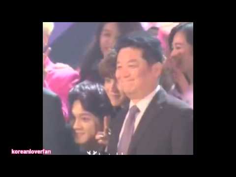 131227 TAEYEON&LUHAN CUTE MOMENT!