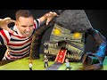 Making Creepy House From Monster House Animated Movie