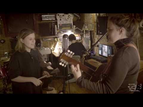 All About That Bass (Meghan Trainor) by Grumpy Cats