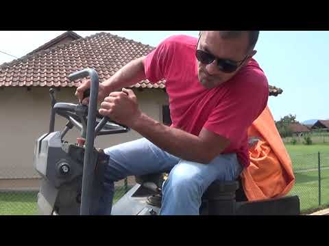 Асфалтирање улица у Гружи