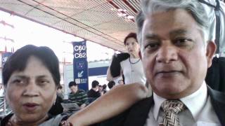 preview picture of video 'Aruna & Hari Sharma at Beijing Domestic Airport waiting for Xi'an Flight May 03, 2012.mov'