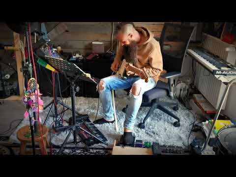 Trap-Stoner/Rock Improvised on Looper Pedal