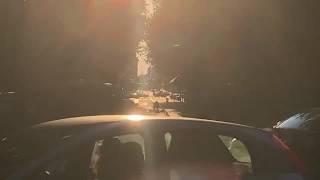 L'intervento degli artificieri a Bologna: la valigia trovata vicino alla fermata del bus