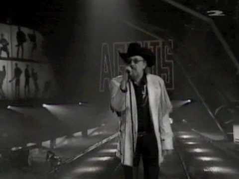 Agents & Topi Sorsakoski - Do The Shake (Live)