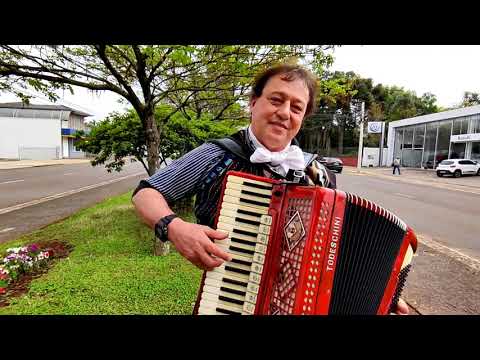 Tio Bilia Na 8 Baixos autoria de Tio Bilia.