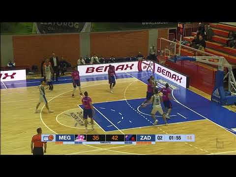 A bit of volleyball by Zadar squad (Mega Bemax - Zadar, 4.12.2017)