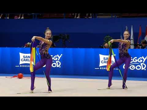 Group Team Ukraine 3 Ribbons/2 Balls Qual 28,300 - World Cup Milan 2023