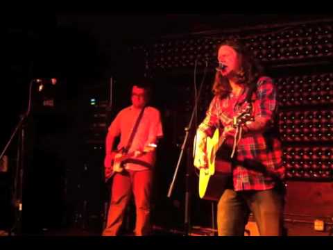 Drag The River - She Used to Smile (2/13/11 - Casbah, San Diego)