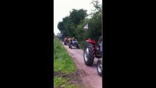 preview picture of video 'tractor parade at elkesley, nottingham'