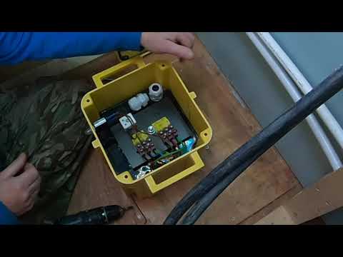 VLOG 102, Narrowboat Fit Out, 12v Fridge, Isolation Transformer and Solar Electrics part 3