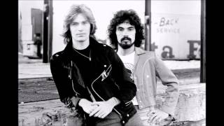 Hall &amp; Oates - Cold Dark And Yesterday