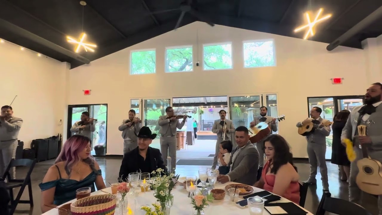 Promotional video thumbnail 2 for Mariachi Espuelas de Plata