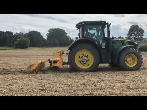 Agrisem Combiplow beim Fahrgassen lockern.