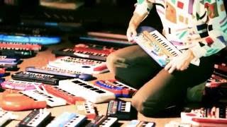 ASUNA『100KEYBORDS&amp;1PIANO』 – Moire Resonance  by Interference Sound –