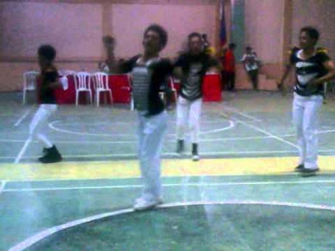 Run the world covered by: (otohwah sistahz)