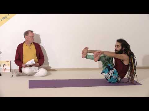 408 Dvi Hasta Pada Urdhva Pada Gomukhasana