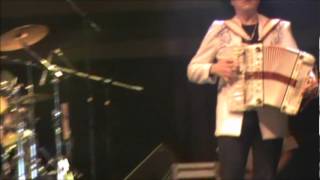 CORAZON DE PERRO-EL BRONCO ECUATORIANO.wmv