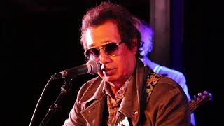 Alejandro Escovedo. Suit Of Lights