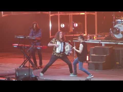 Weezer Performing Africa Cover With Weird Al Yankovic At The Forum