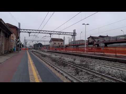 AVISSO OTTIMO Milano o Chiasso locomotiva E652 -001