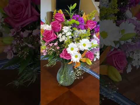 @flowerdesign @flowerideas @flowerarrangement @flowerinavase @flowerdesigner @vase arragement