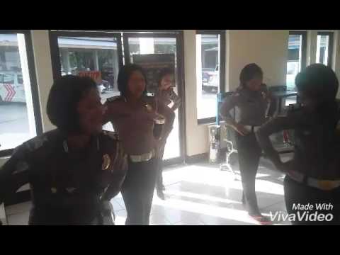 POLWAN DITLANTAS POLDA NTT BERDANSA