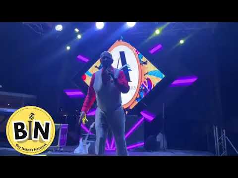 LORD LARO PERFORMIMG AT ROATAN SUNSPLASH on (BIN)