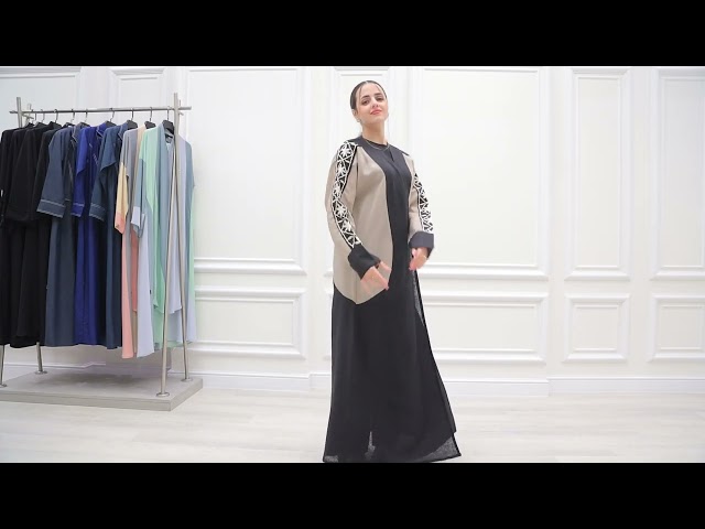 عباية مطرزة 1119513