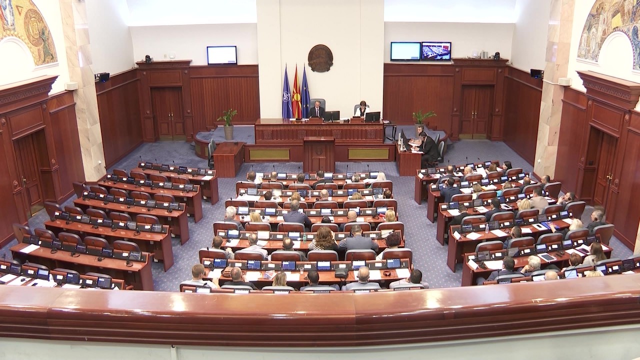 Сиљановска-Давкова ќе го потпише законот за укинување на „пржинската“ влада