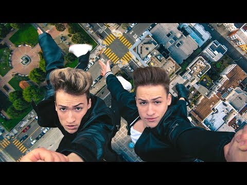 Fratii Munteanu - Dublu (Official Video)