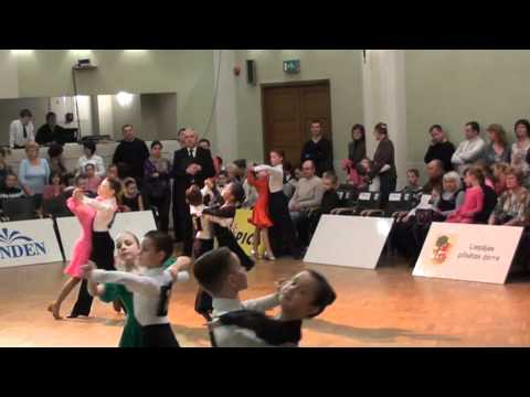 Dzintarlase 2011 Jānis Krēmers - Beatrise Zvirgzdiņa 1.4fin waltz.mpg