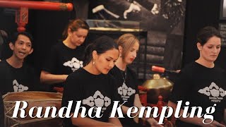 Download lagu Lagu Randha Kempling Gamelan Dadali Moscow/ Рондо Кемплинг Гамелан Дадали mp3 Download lagu Lagu Randha Kempling Gamelan Dadali Moscow/ Рондо Кемплинг Гамелан Дадали mp3