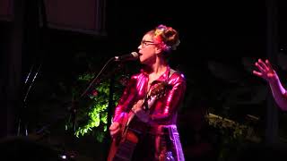 2019 06 21 Lisa Loeb - Taffy
