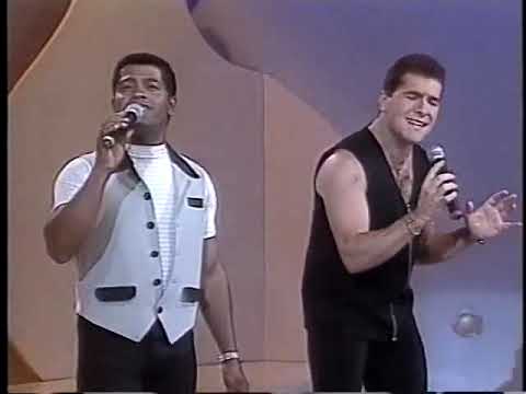 Especial Sertanejo | João Paulo & Daniel cantam "Com Qual Carícia" na RECORD TV em março de 1997