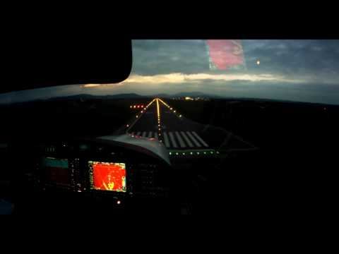 Cockpit DA40NG G1000   ILS Approach Graz LOWG + ATC [HD]