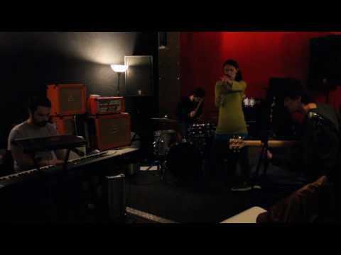 Sarah Linhares & Swagg Boyz  - Dirty Business