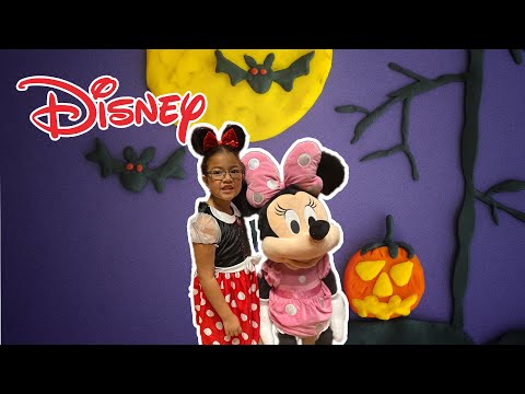 Toy Hunt Shopping at Disney Store and Fun Halloween Party