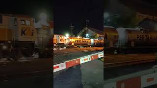 Download lagu Kereta Pertamina Pengangkut Bahan Bakar Minyak #shorts mp3
