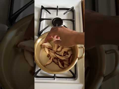 NOODLE DDUKBOKKI: The only thing better than rice cakes is noodly rice cakes #koreanfood #shorts