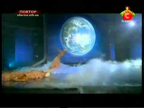 The X Factor 2010 Ukraine - Live show 11 FINAL - Volodymyr Tkachenko sings Earth Song.