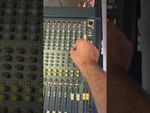 Allen & Heath MixWizard WZ3 16:2 16-Input Stereo Mixer 2004 - 2013 - Blue image 5