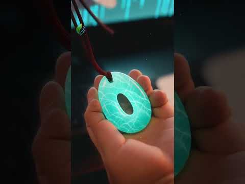 屏裂首集预告:He Entered the Video