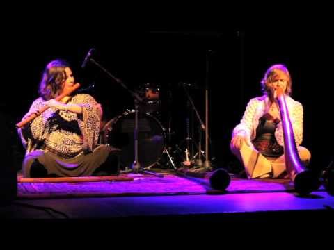 SANSZUS - Lies Beijerinck (Didgeridoo) & Aura Rascón (Bansuri)