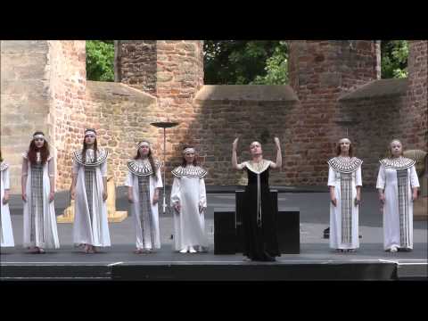 Aida Priesterinnen und Priester HEF 02082k14