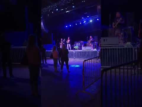 Promotional video thumbnail 2 for Gutterfly