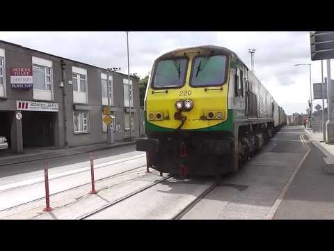 Irish Rail class 201 (220) + IWT Liner - Alexandra Road, Dublin.